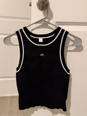 Alo Ribbed Sweater Knit Highline Cropped Tank - BLACK SMALL